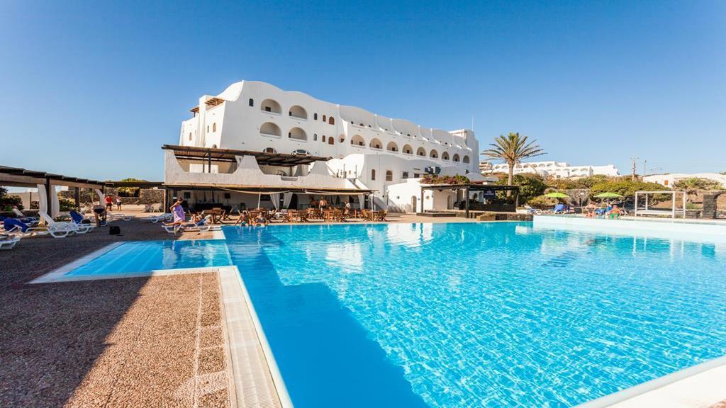 Cossyra Hotel Madonna Delle Grazie Екстериор снимка