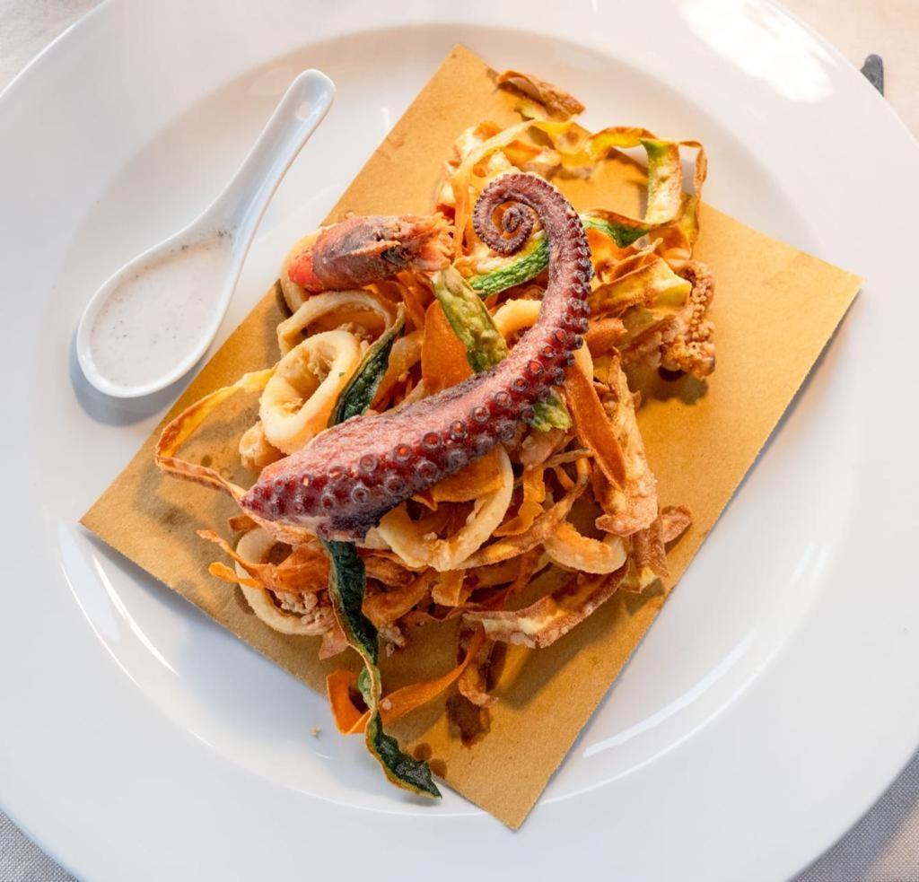 Cossyra Hotel Madonna Delle Grazie Екстериор снимка