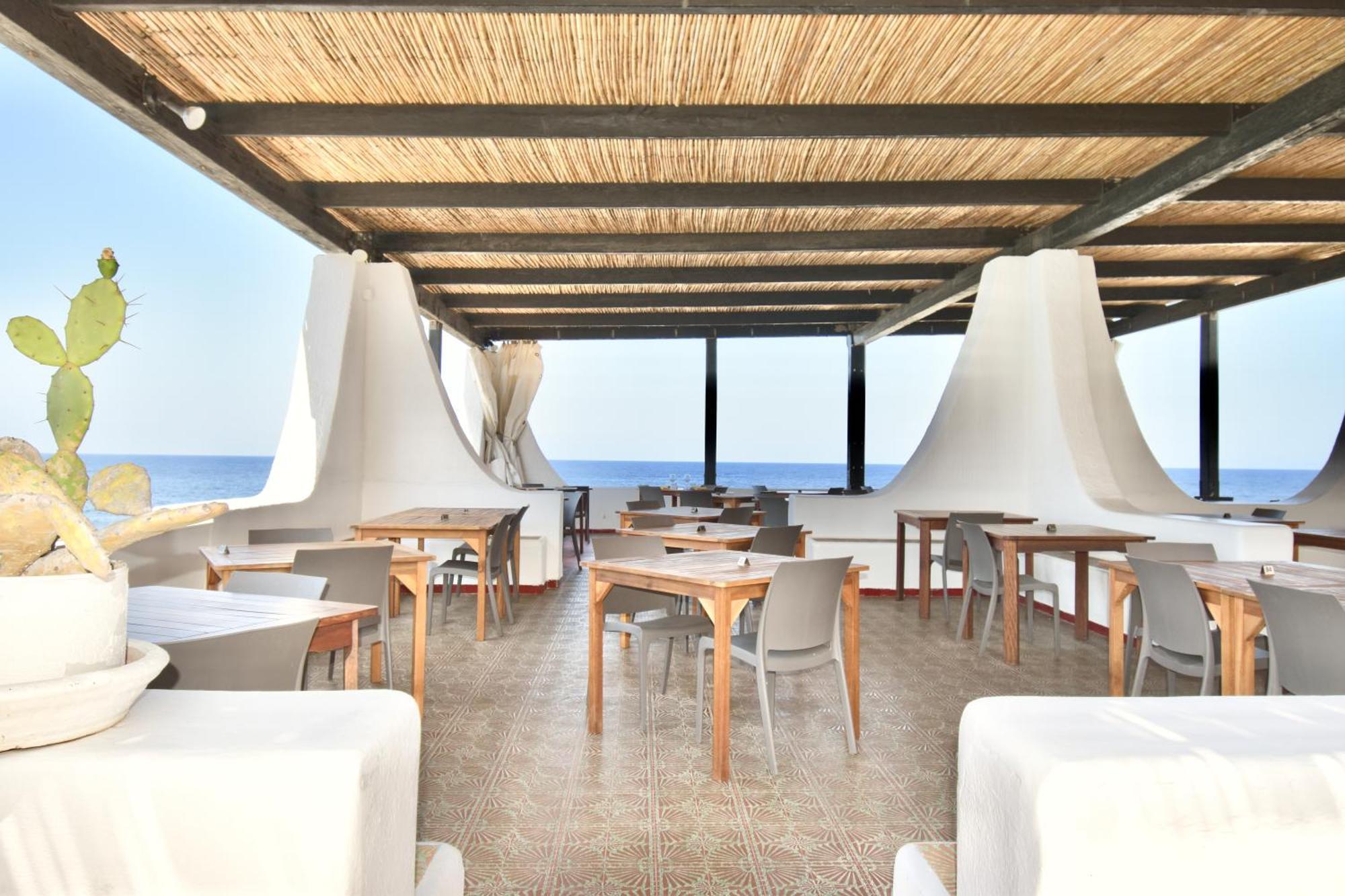 Cossyra Hotel Madonna Delle Grazie Екстериор снимка
