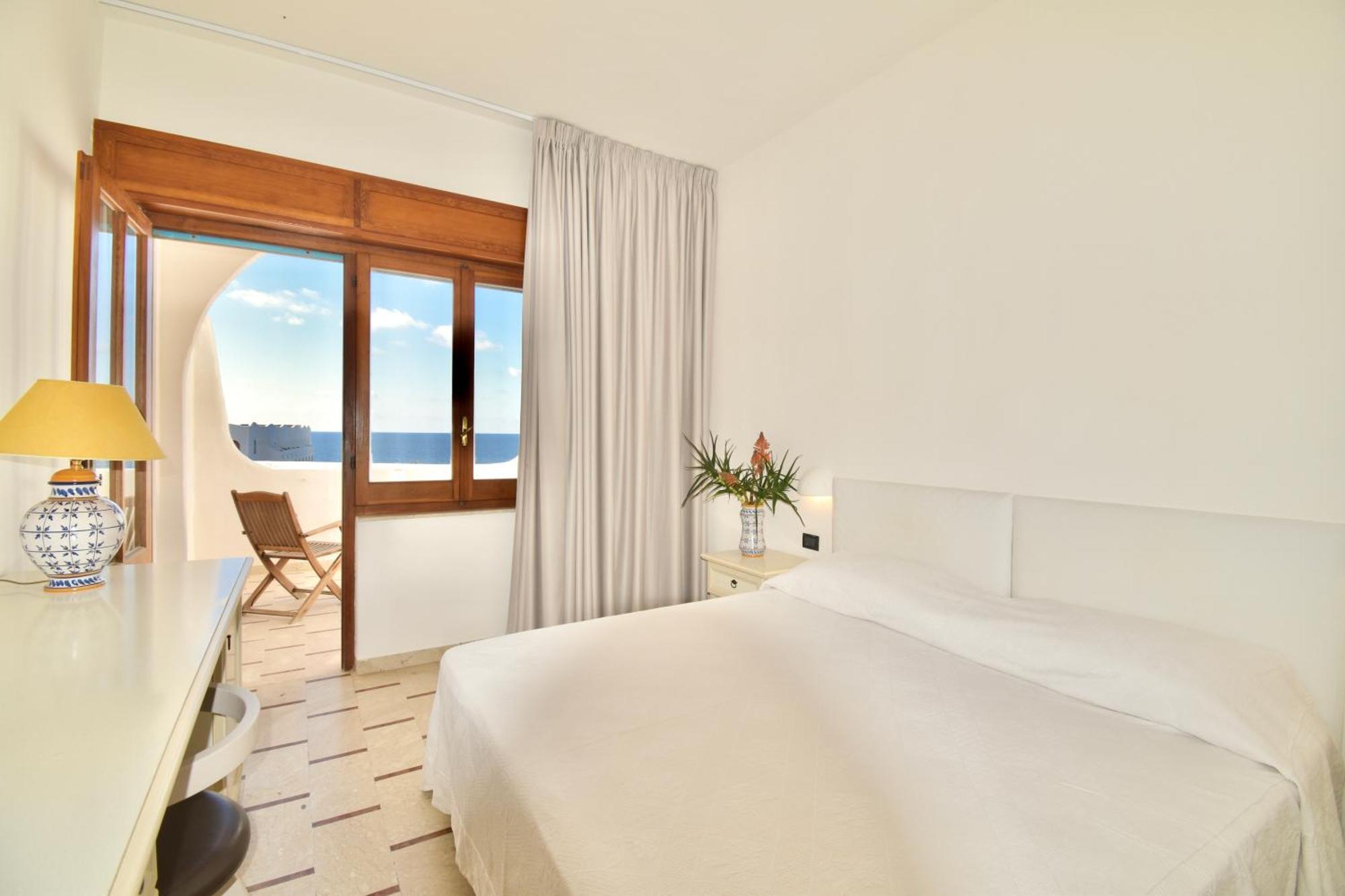 Cossyra Hotel Madonna Delle Grazie Екстериор снимка